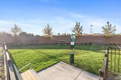 9549 Hannah Way, Riverside, CA 92503 - Photo 13