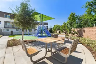 9552 Hannah Wy, Riverside, CA 92503 - Photo 9