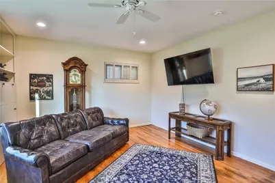 846 W 10th Street, Claremont, CA 91711 - Photo 21