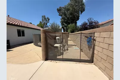 42213 Marbella Street, Quartz Hill, CA 93536 - Photo 37