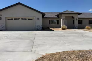 12432 Kiowa, Apple Valley, CA 92308 - Photo 1