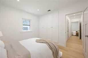 240 S Vinedo Ave, Pasadena, CA 91107 - Photo 21