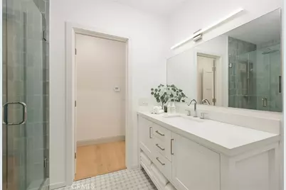 240 S Vinedo Avenue, Pasadena, CA 91107 - Photo 25