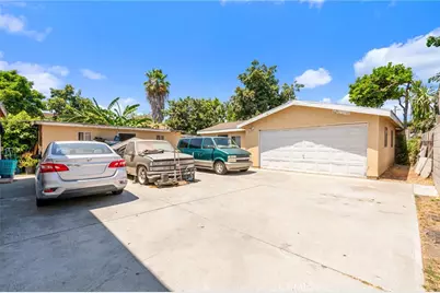1741 61st Street, Los Angeles, CA 90001 - Photo 5