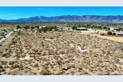 1 Evergreen Road, Pinon Hills, CA 92372 - Photo 11
