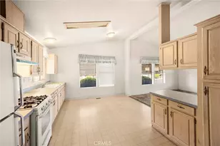929 E Foothill, Upland, CA 91786 - Photo 15