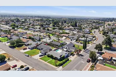 8511 Avalon Court, Rancho Cucamonga, CA 91701 - Photo 35