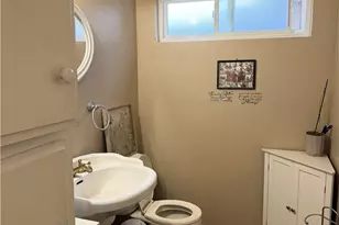 3560 San Simeon Ave, Oxnard, CA 93033 - Photo 9