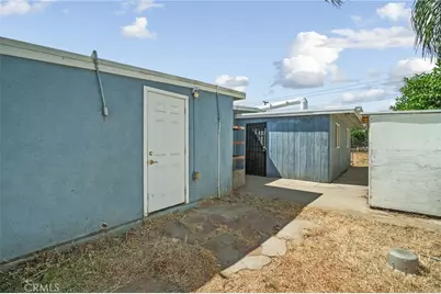 743 Arliss Street, Riverside, CA 92507 - Photo 13
