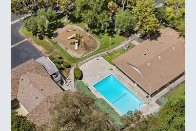 2101 E Aroma, West Covina, CA 91791 - Photo 29