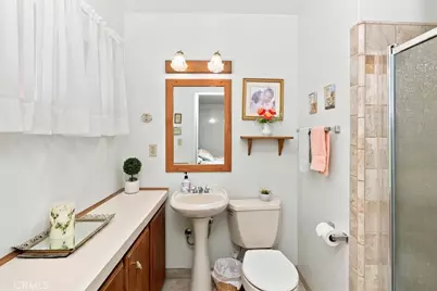 614 Azure Court, Upland, CA 91786 - Photo 27