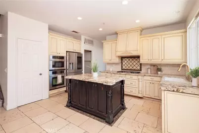 5764 Riverwood, Fontana, CA 92336 - Photo 11