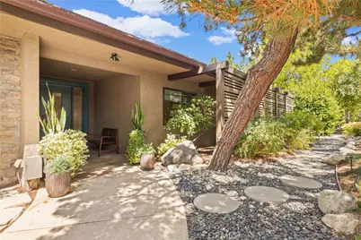2275 N La Paz, Claremont, CA 91711 - Photo 3