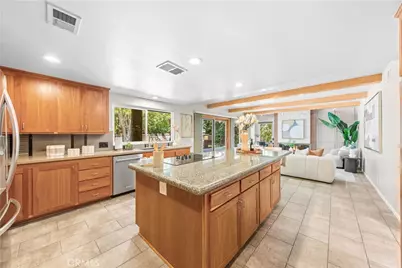 2275 N La Paz, Claremont, CA 91711 - Photo 15