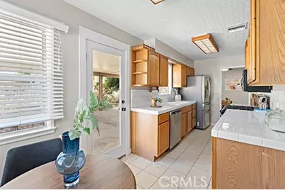 323 E El Sur Street, Monrovia, CA 91016 - Photo 9