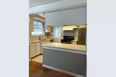1955 Brittan, San Carlos, CA 94070 - Photo 5