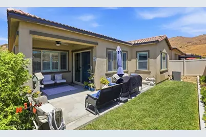 11915 Sagecrest Ct, Corona, CA 92883 - Photo 15