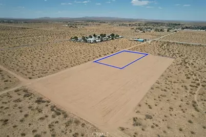 21 Palm Street, Adelanto, CA 92301 - Photo 9