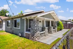 2103 2115 2117 B St, La Verne, CA 91750 - Photo 3