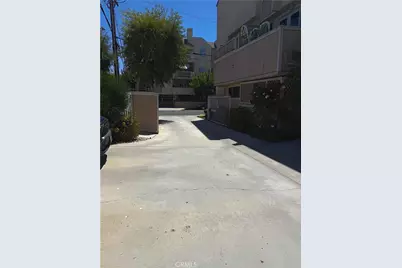 4807 Beck Avenue #4, Valley Village, CA 91601 - Photo 33