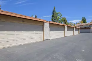 5720 Owensmouth Ave, Woodland Hills, CA 91367 - Photo 25