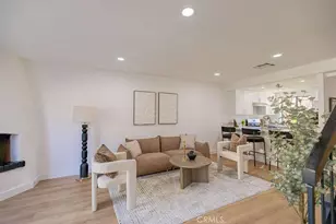 5720 Owensmouth Ave, Woodland Hills, CA 91367 - Photo 9