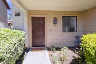 5720 Owensmouth Ave, Woodland Hills, CA 91367 - Photo 3