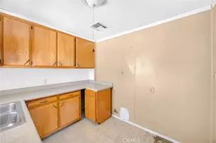 3343 Otono Ct, San Bernardino, CA 92407 - Photo 13