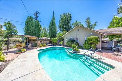 306 E 5th, Ontario, CA 91764 - Photo 39