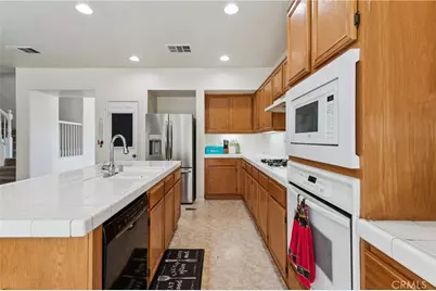 29071 Summersweet Place, Murrieta, CA 92563 - Photo 11