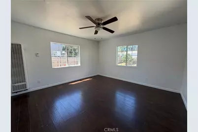 9471 La Salle Avenue, Los Angeles, CA 90047 - Photo 43