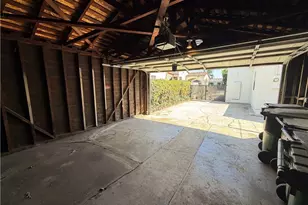 9471 La Salle Ave, Los Angeles, CA 90047 - Photo 55
