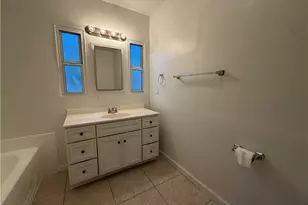 9471 La Salle Ave, Los Angeles, CA 90047 - Photo 29