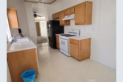 19015 Primrose, Apple Valley, CA 92308 - Photo 3