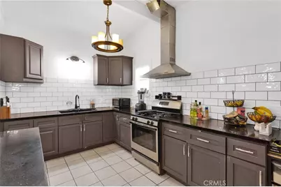 923 Hallwood Avenue, Pomona, CA 91767 - Photo 13