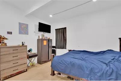 923 Hallwood Avenue, Pomona, CA 91767 - Photo 27