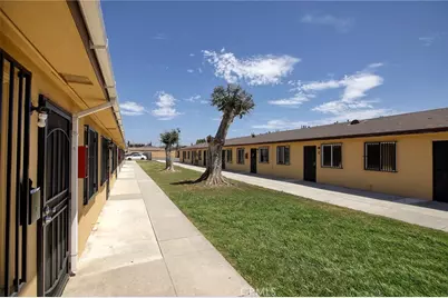 432 N Poplar Avenue, Montebello, CA 90640 - Photo 3