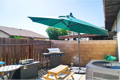 9112 Delano Drive, Riverside, CA 92503 - Photo 21