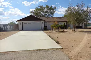 12744 Running Deer, Apple Valley, CA 92308 - Photo 1