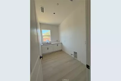 7928 Featherstone Ct, Riverside, CA 92506 - Photo 5