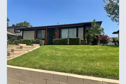 1123 W Sierra Madre #1, Azusa, CA 91702 - Photo 3