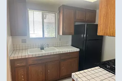 1123 W Sierra Madre #1, Azusa, CA 91702 - Photo 11