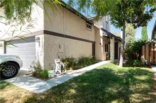 28260 Bockdale, Canyon Country, CA 91387 - Photo 3