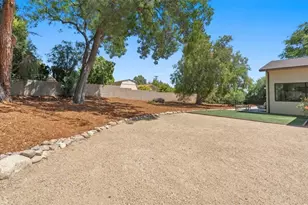 3310 N Mills Ave, Claremont, CA 91711 - Photo 47