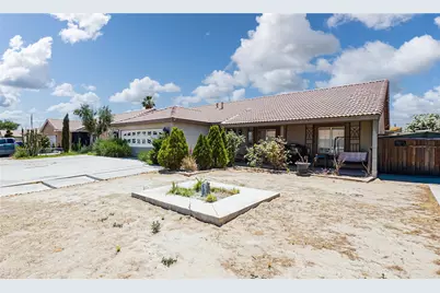 10727 Pershing, Adelanto, CA 92301 - Photo 3