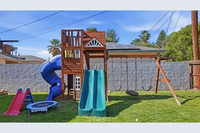 896 Valencia, Colton, CA 92324 - Photo 23