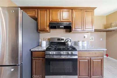 896 Valencia, Colton, CA 92324 - Photo 11