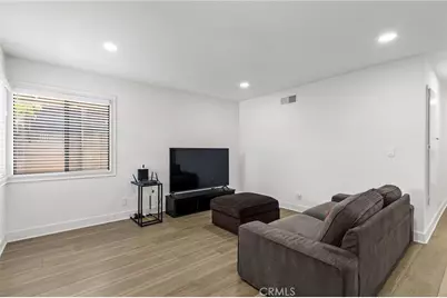 11736 1/2 215th, Lakewood, CA 90715 - Photo 5