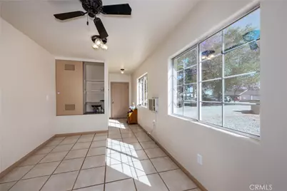 11090 Pinon, Hesperia, CA 92345 - Photo 15