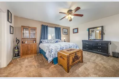 11090 Pinon, Hesperia, CA 92345 - Photo 9